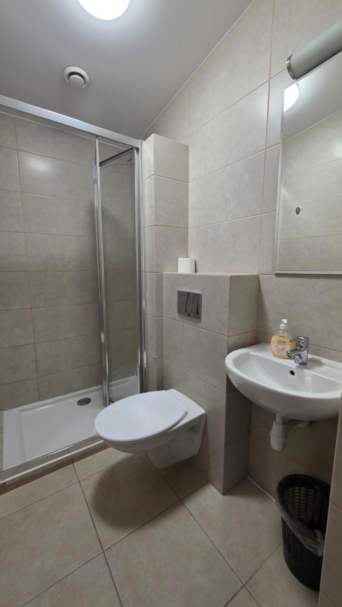 Nad Zalewem 500-163-489 Hotel Zegrze Poludniowe Bagian luar foto