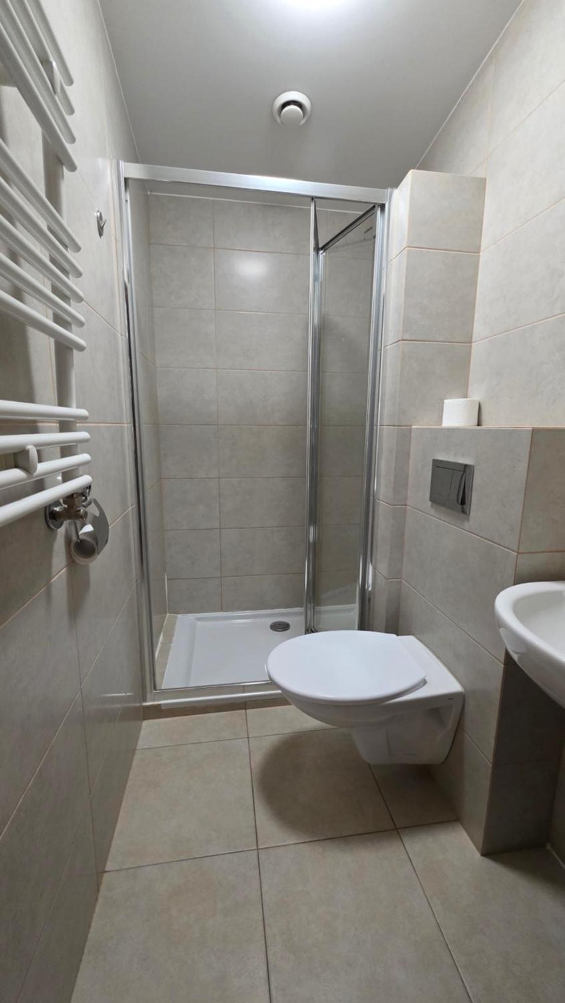 Nad Zalewem 500-163-489 Hotel Zegrze Poludniowe Bagian luar foto