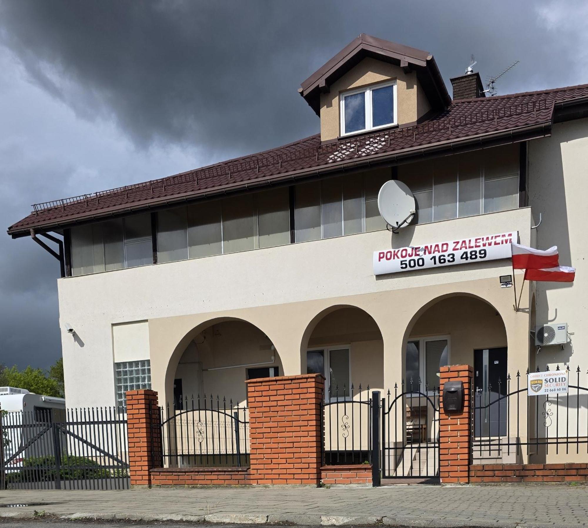 Nad Zalewem 500-163-489 Hotel Zegrze Poludniowe Bagian luar foto