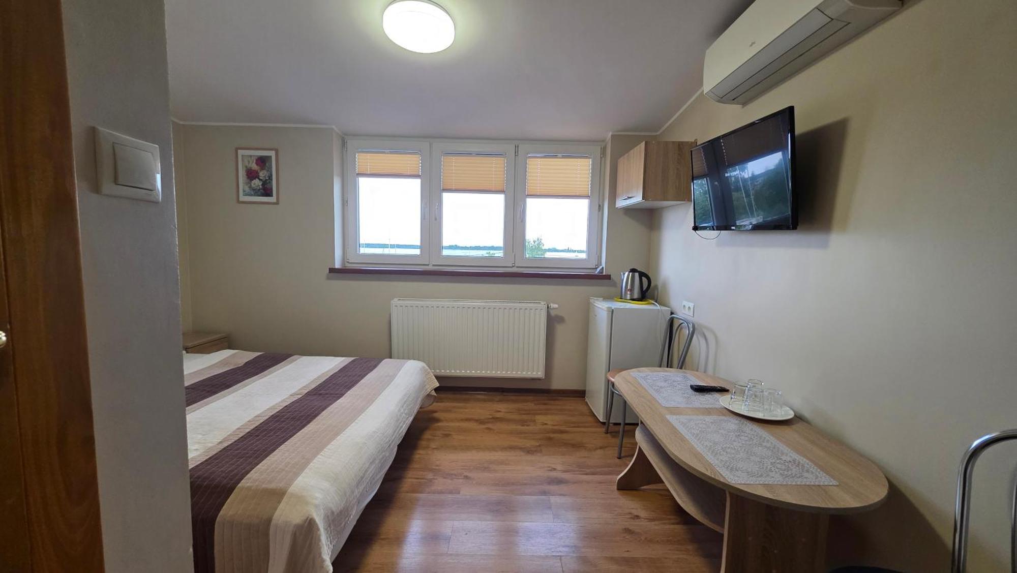 Nad Zalewem 500-163-489 Hotel Zegrze Poludniowe Bagian luar foto
